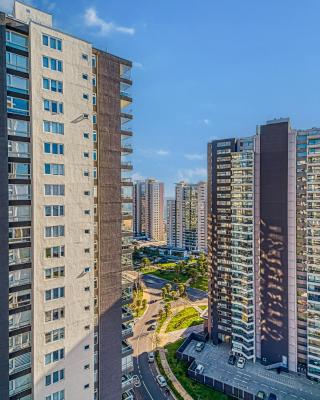 Galerna Home 2BR W/Balcony, Wifi & Parking.