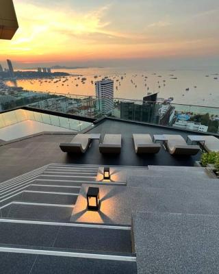 Secret Gem Sea-View King Size EDGE Central Pattaya