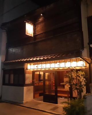 ダース旅館＆カフェ（Dozen-Ryokan＆Cafe）