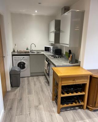 Lovely, Sleeps 8, Cafe Bars, Central Formby
