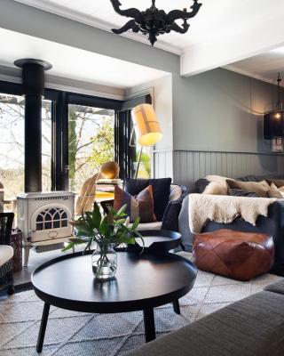 Harts Lane Haus- outdoor entertainer, pet friendly