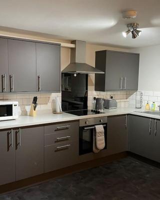 Maple House 2 bed House with free parking in town by ShortStays4U