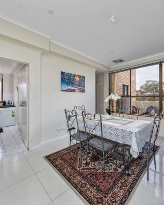 Tuggeranong Short Stay #11