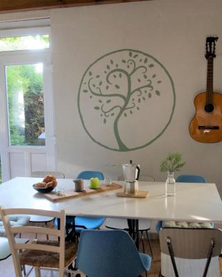'Maison des artistes' for up to 15 in Nature Park