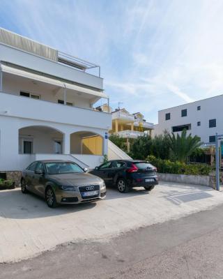 Apartment Mandre 4093b