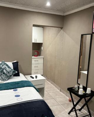 Ekhenani Guest House