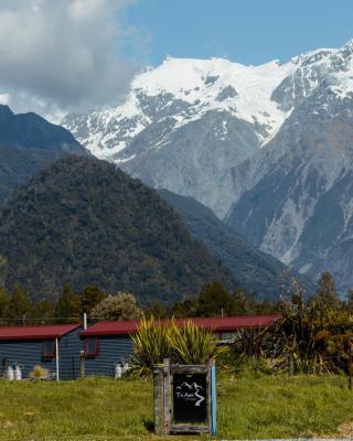 Te Awa Cottages