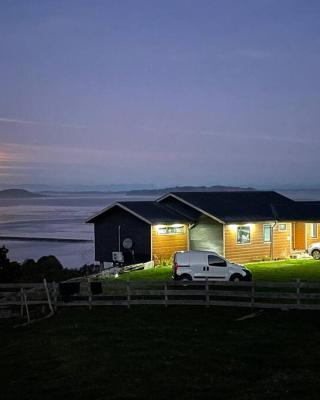 Bella casa de campo con panorámica vista al mar