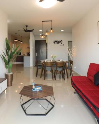 Lovely 3-bedroom with Pool - Puchong for 6 Pax