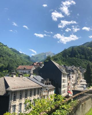 Appartement Lumineux et Rénové dans les Pyrénées