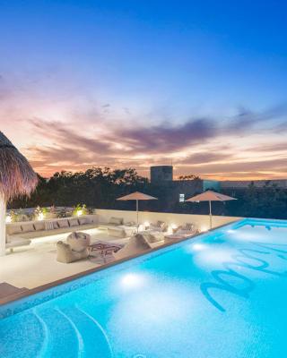 Casa Vida Luxury Villa 6bd 7br sleeps up to 19 in Aldea Zama Tulum