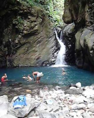 Aux charmes du Saut d'Eau