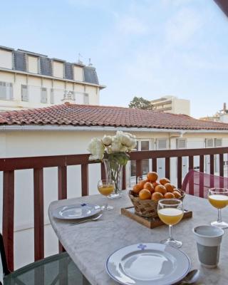 Large studio with balcony at the heart of Biarritz - Welkeys