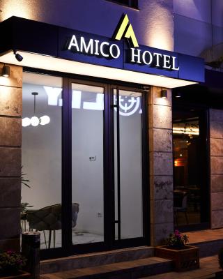 Amico Hotel