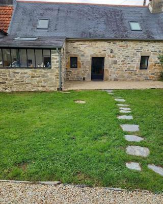 Maison, calme avec cheminée.