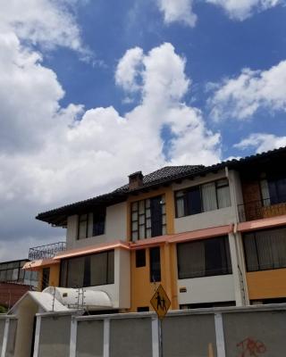 HOSTAL EL CONFORT QUITO NORTE