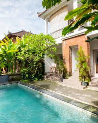 Suweta Homestay with Private Pool by Supala