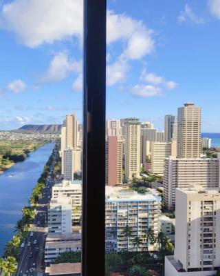 Waikiki Condo High Floor Views Beaches Convention Center