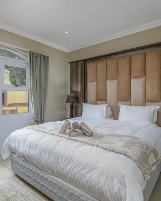 Caribbean Estates Villa Caylee - Ultra-Luxurious - Rimas Interiors Designs - Private Beachfront Escape - Premium serviced for 8 Guests