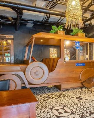 CONNECTOR Hostel