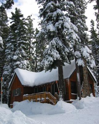 Tahoma Meadows - Sugar Pine Cabin