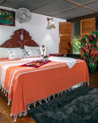 Las Guacamayas Lodge Resort, Selva Lacandona, Chiapas México