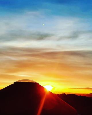 Yourte ,volcans,randonnées,lacs,quiétude