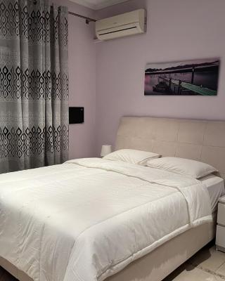 Piraeus Cozy Stylish, Fully Reno Apt, near metro