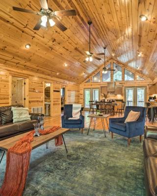 Broken Bow Cabin with Hot Tub about 6 Mi to Lake!