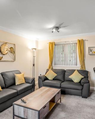 Central Townhouse 2 Bedr W Fully Equipped Kitchen Washing Machine & Parking- Ginger & Gold Ltd