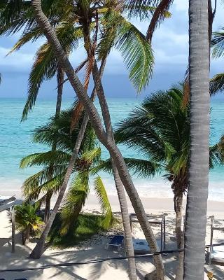 Private room overlooking the beach