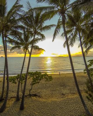 Marlin Waters Beachfront Apartments