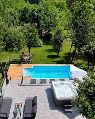 House with hot tub, sauna and swimming pool near Zagreb