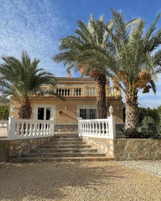 Charmante Villa avec piscine montagne/plage
