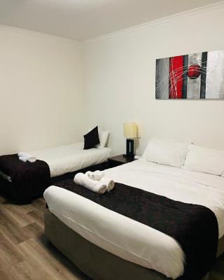 studio 105 Gouger city apartment with parking