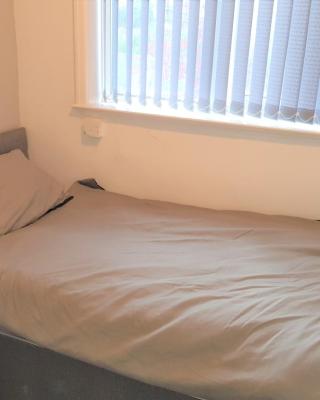 Single Bedroom In Withington M20 1 Single Bed, RM4