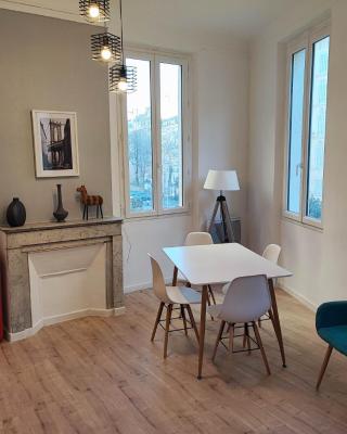 appartement place capucine