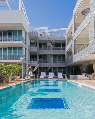 Boutique Suites 3 min walk to beach