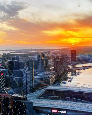 Melbourne CBD Apt with Free Car Park Ocean View