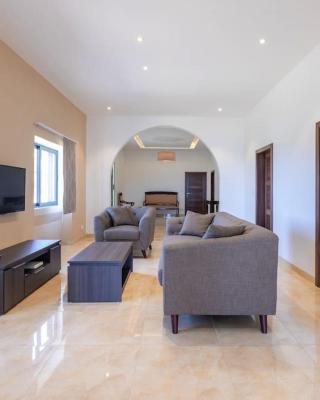 Spacious, Bright, Valley & Sea View Maisonette