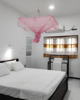 Inashi's Home Hikkaduwa