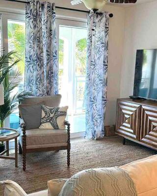 Maho Beach House - Luxe 1-Bedroom - Ocean View