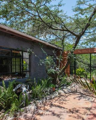 Punda Milias Lodge