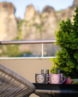 Rock State View - Unique Overlooking Meteora Flat