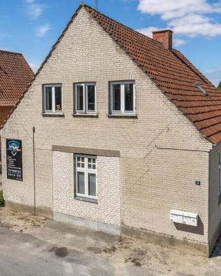 Awesome Apartment In Otterup With Wifi