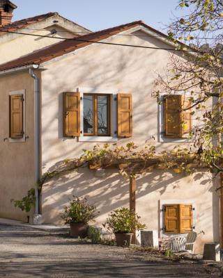 Apartmaji in sobe Marija Jera Štanjel