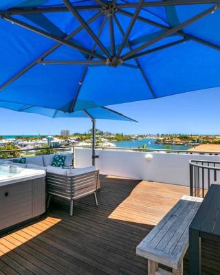 Incredible Beachside Penthouse-RIVA11