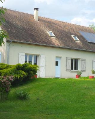 Gîte Saint-Jean-de-la-Motte, 6 pièces, 15 personnes - FR-1-410-223