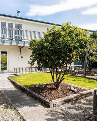 Emily's Beach House - Kaiteriteri Holiday Home