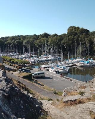 Le Roche B